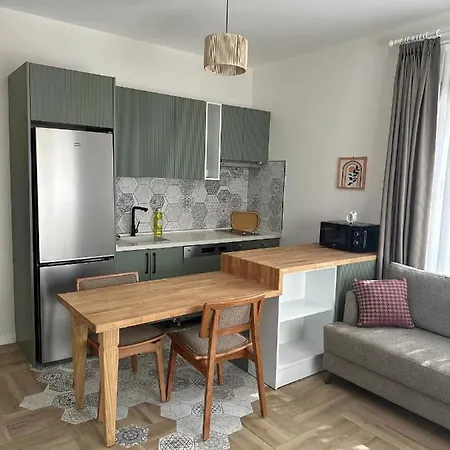 Esmahan Forest And Pool By Zehra Apartamento